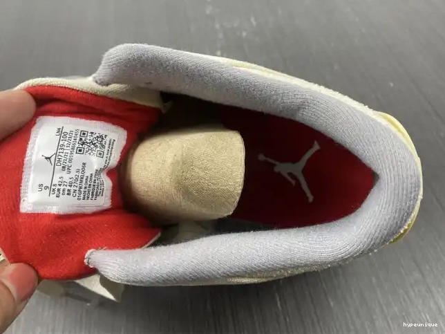 HYPE Jordan DH7139-100 Retro Muslin 3 Air 0521